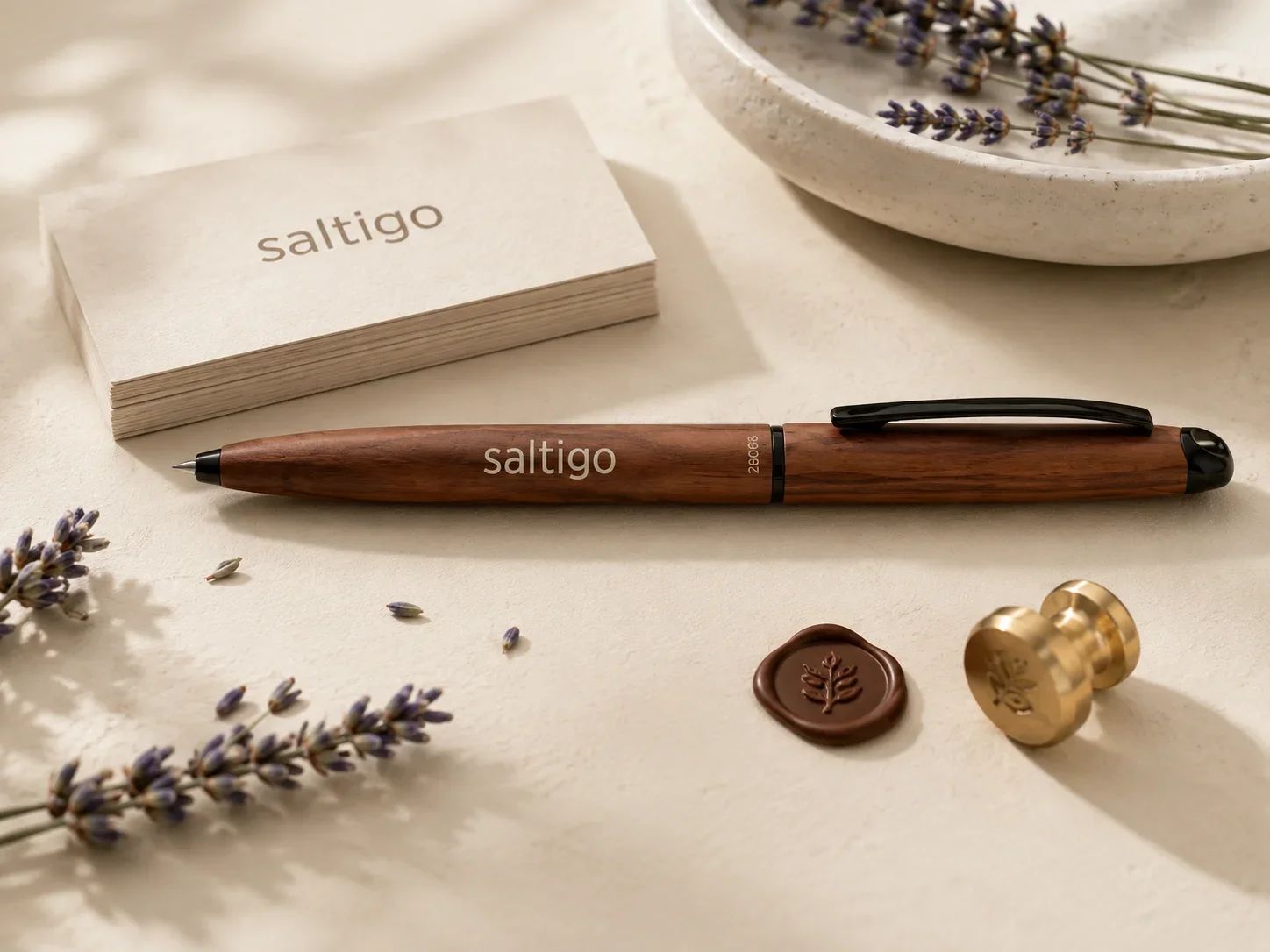 saltigo Executive Natural Walnut Wood & Gloss Black Accent Ballpoint Pen
