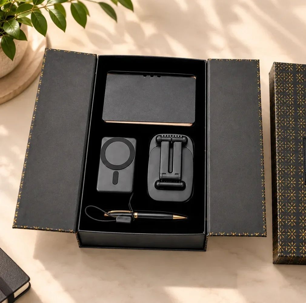 Midnight Black Power Bank, Stand & Pen Gift Box Set